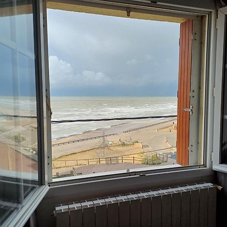 Au Gre Des Marees 2 Appartement Face A La Mer 2Eme Etage Ault Εξωτερικό φωτογραφία